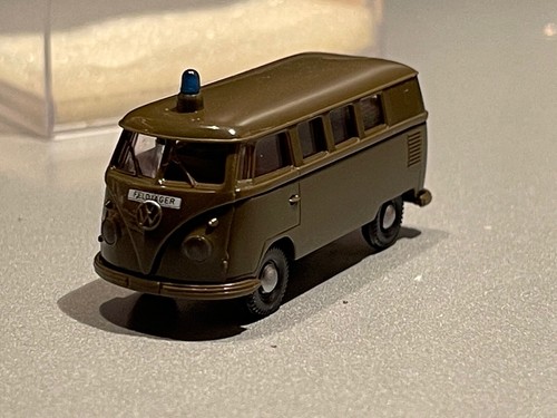 Volkswagen VW T1 Bus Feldjäger BW Militär Transporter Kleinbus H0 1:87 Brekina - Bild 11 von 12
