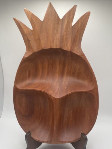 Kamani Wooden Pineapple three sectioned plate, - Picture 2 of 6