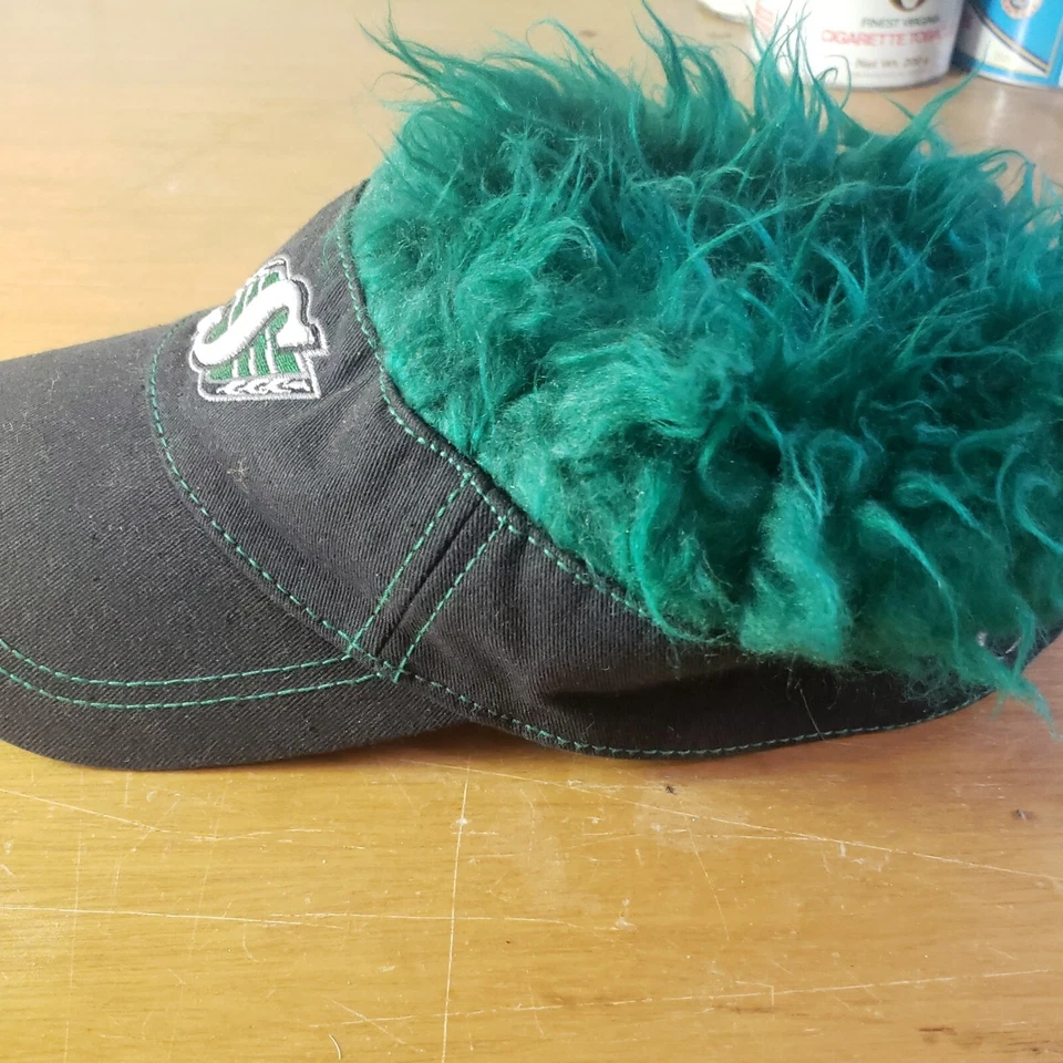 Sombrero Saskatchewan Roughriders (NECESITA TENER SOMBRERO) Foto 3 de 4