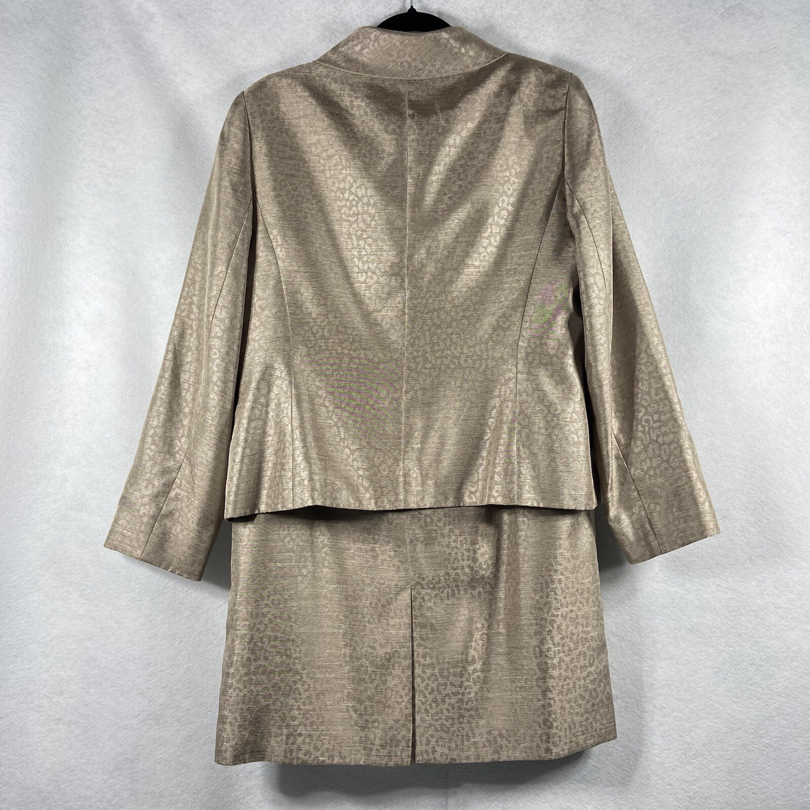 Le Suit 2PC Skirt Suit Women’s 14 Champagne Blazer Button Leopard Prints Shiny