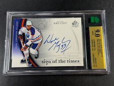 WAYNE GRETZKY 2005 UPPER DECK SP AUTHENTIC SIGN OF THE TIMES SSP AUTO MINT 9 10