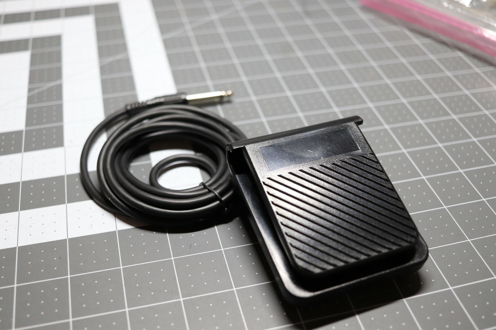 Italian-Made Keyboard Foot-Switch Pedal for Enhanced Performance-image