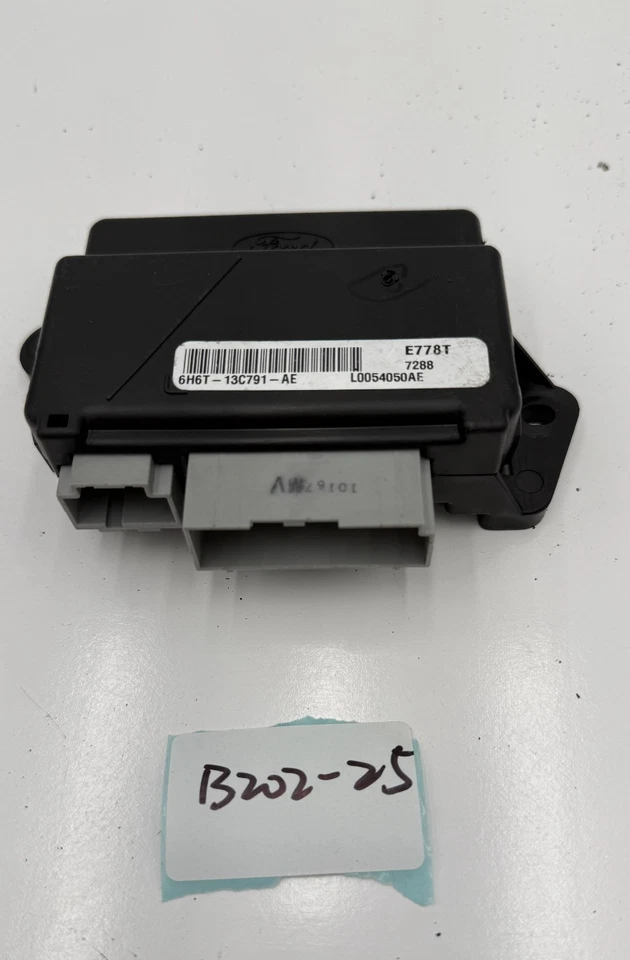 OEM 2008 Lincoln MKZ ANTI THEFT DRIVER DOOR MODULE 6H6T-13C791-AE UNIT B202-25 - Image 2 of 4