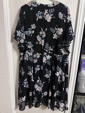 Torrid Plus Size 20Black Floral Daisy Tie Cap Sleeve Dress