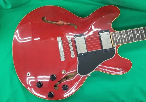 Gibson Esdt-335 Electric Guitar Semi-Acoustic