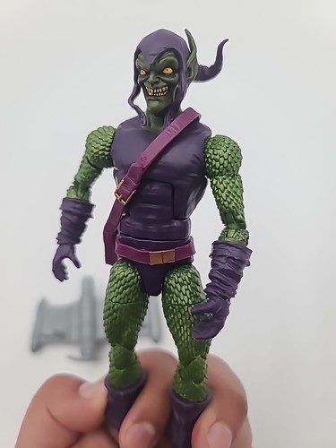 HASBRO MARVEL LEGENDS GREEN GOBLIN - SANDMAN BAF - LOSE komplett - Bild 12 von 17