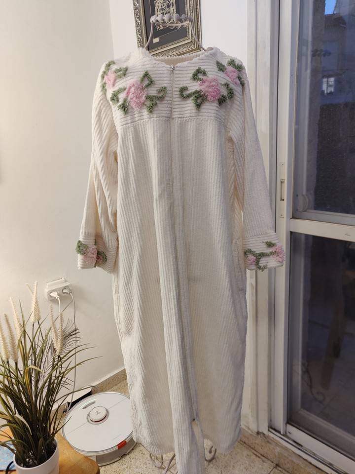 Stan Herman Vintage Ivory Chenille Zip Front Floral Robe*Grandmacore ...
