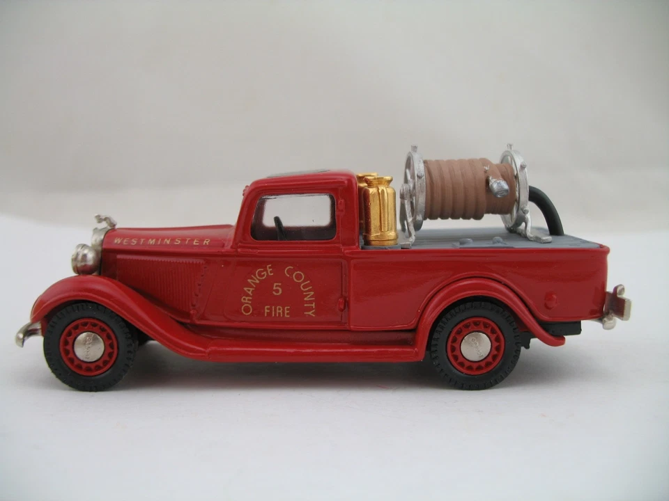 Brooklin 型号 BRK 16: 1935 道奇皮卡车,Orange County Fire,完好无损 — 第 2/4 张图片