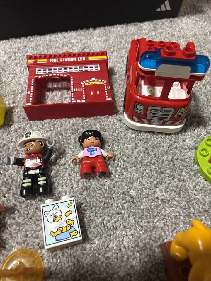 LEGO Duplo Zoo/Bombero: Animales, Personas, Coche, Jirafa, Oso Polar, Elefante Foto 4 de 4