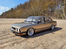 1:18 BMW 528i E28 tuning profondo con cerchi in vero alluminio BBS da 15 pollici