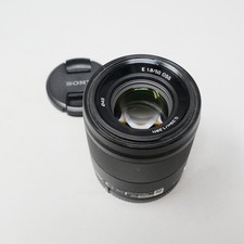 Sony 50mm f1.8 E OSS Lens SEL50F18 -- plus Ca...