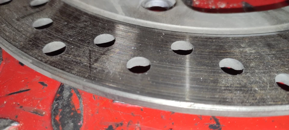disque arriere HONDA 650 deauville - Photo 2/2