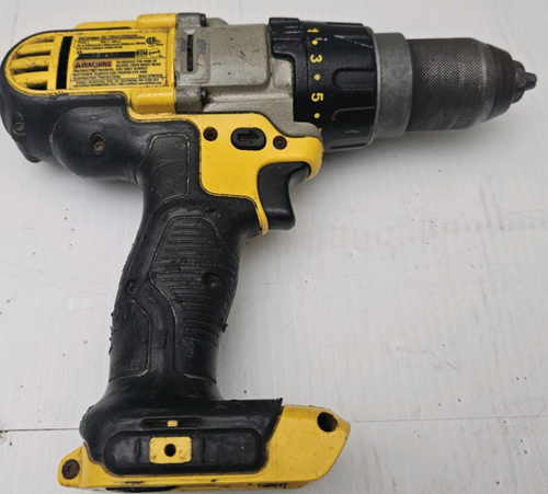 DEWALT DCD985 20V MAX 1/2" Cordless Hammer Drill/Driver + Side Handle AG - Picture 4 of 17