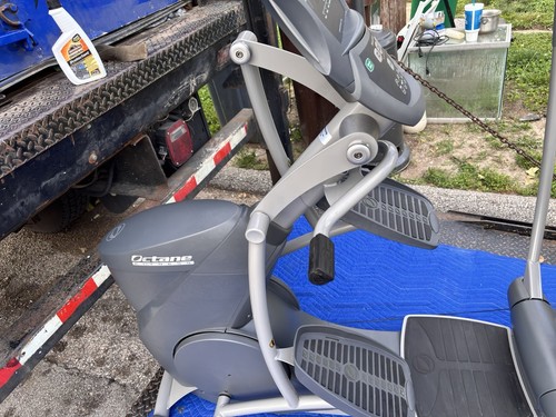 Octane X Ride Seated Elliptical - Cleaned & Serviced - Picture 12 of 23