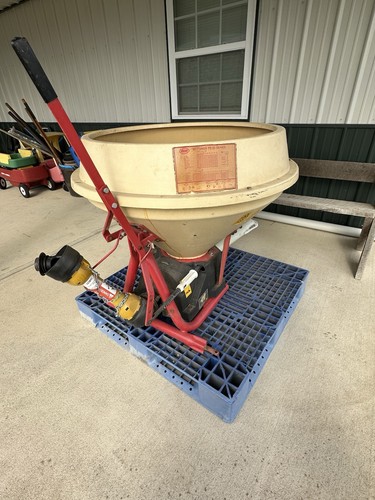 GOOD USED VICON PS-203 SEEDER SPREADER - FOOD PLOT - PASTURE - READY TO WORK!!