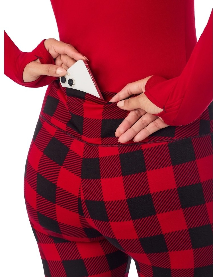 ClimateRight by Cuddl Duds Women's 2-PC Red Base layer Top & Legging Set L-XL