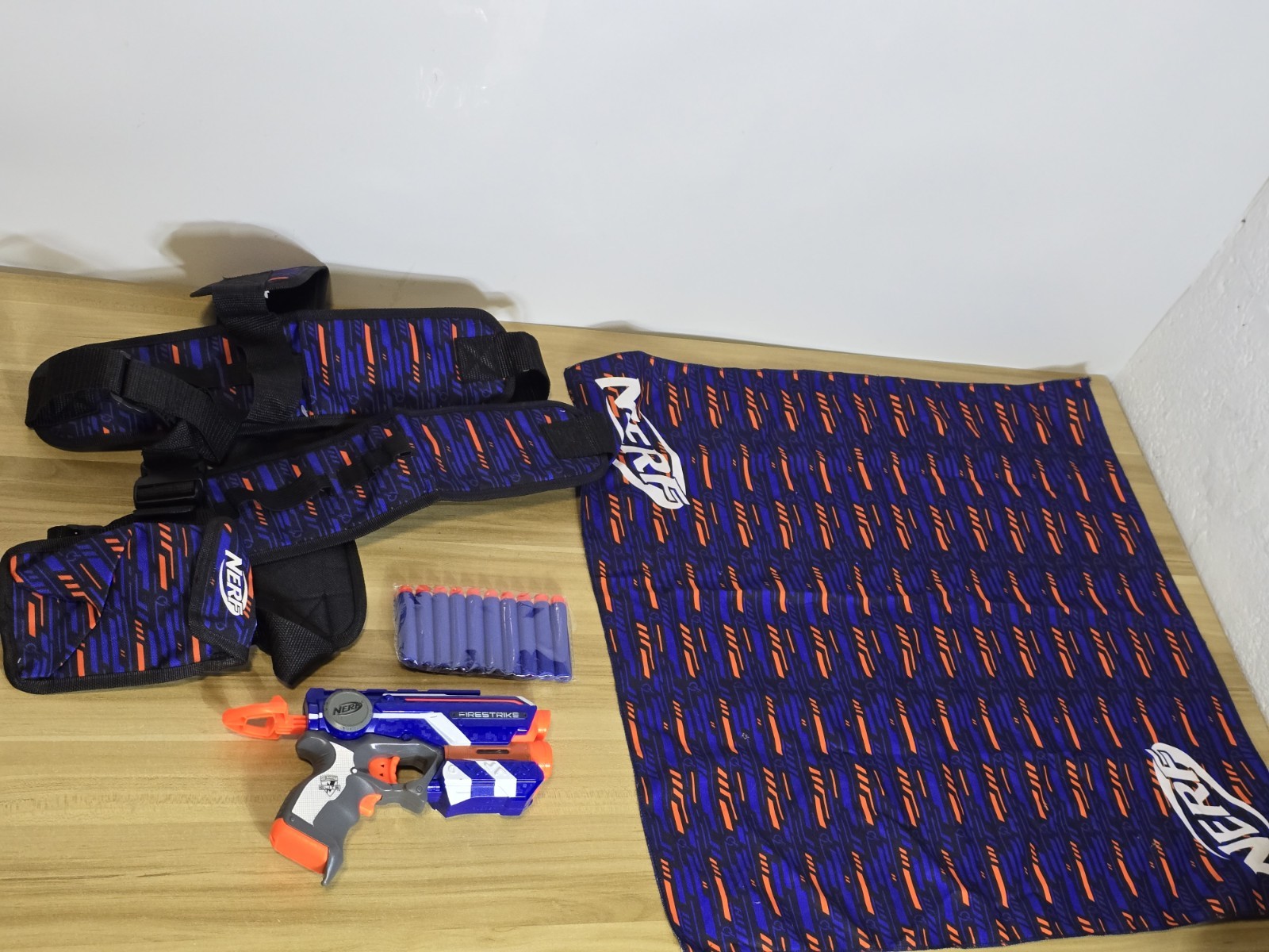 Nerf Gun Elite Utility Vest + Scarf + Firestrike Pistol + Bullets Bundle