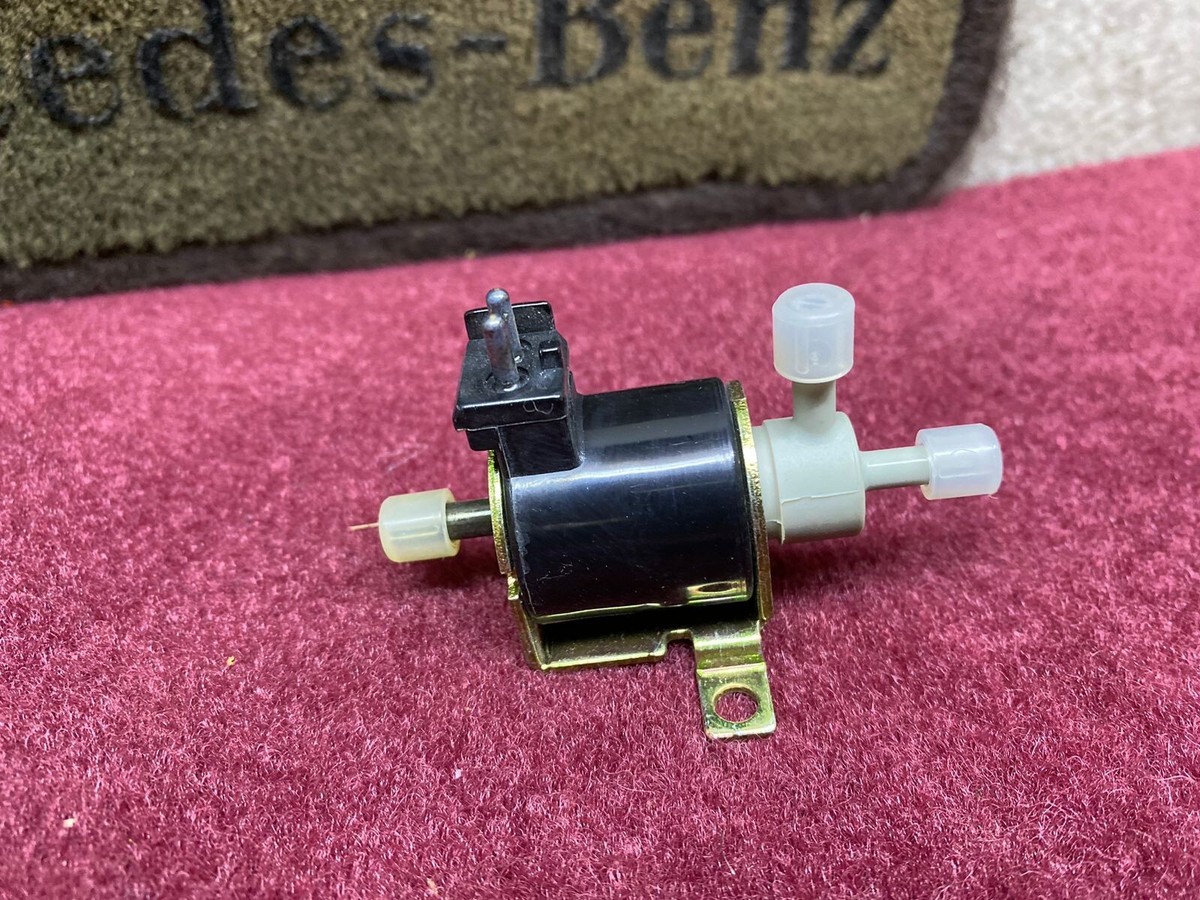 Mercedes Benz Valve A0008000578 NOS | eBay