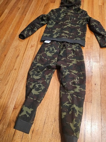 Nike Tech Fleece Sz Medium (Boys') Camo Full-Zip Tracksuit FN9120 010/FN9118 010 - Picture 6 of 8