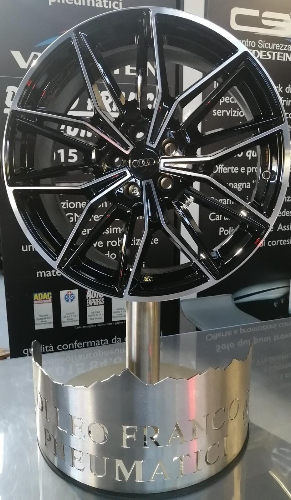 KIT 4 CERCHI IN LEGA AUDI A4 / A5 / A6 / Q3 / 5X112 8X18 ET 30 GMP SPECTER foto 3