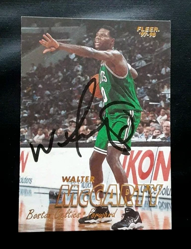 WALTER MCCARTY BOSTON CELTICS AUTOGRAPHED SIGNED BASKETBALL FLEER CARD