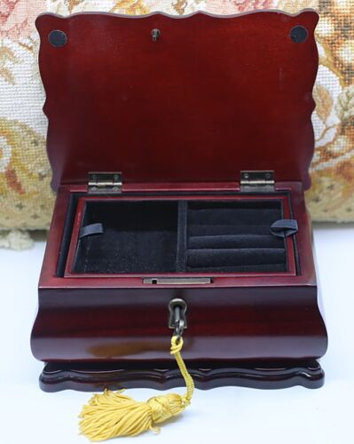 ROTES MAHAGONI POLYMER HOLZ VERBUND SCHMUCKBOX SCHWARZ SAMT GEFÜTTERT MIT SCHLÜSSEL - Bild 2 von 11