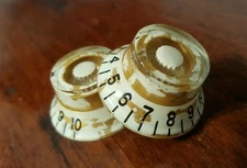 2 Guitar Top Hat Volume/Tone Knobs..Vintage Gold/Cream.. JAT CUSTOM GUITAR PARTS