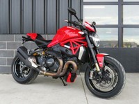 2016 Ducati Monster 1200 R Red
