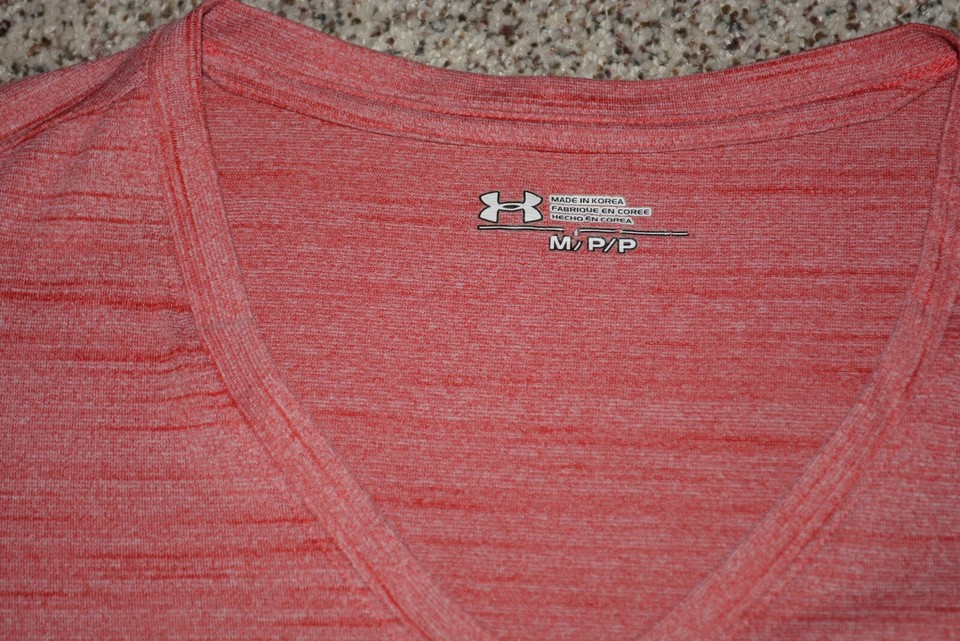 Under Armour Women's Medium ShortSleeve Red Heather VNeck Activewear