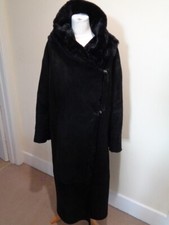 CITY SHEEPSKINS LONDON BLACK LONG SUEDE AND SHEEPSKIN HOODED COAT - SIZE SMALL