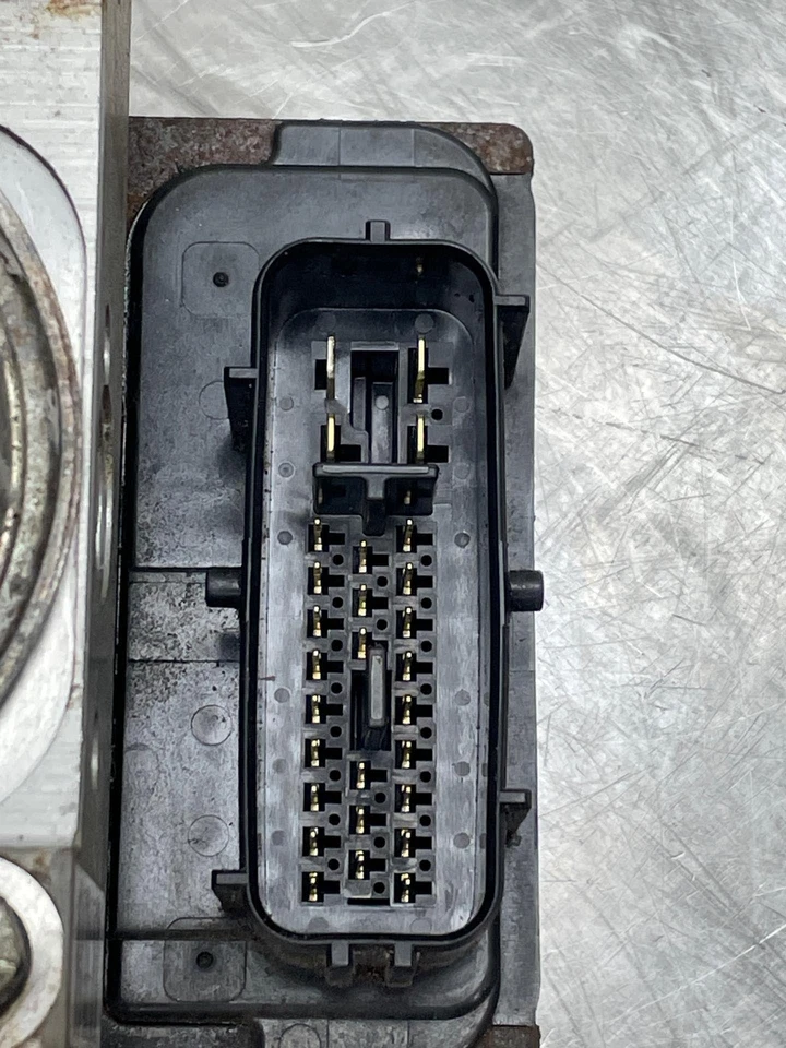 Isuzu I-290 2008 ABS conjunto de bomba de freno antibloqueo 52 k millas OEM 8191217280 Foto 2 de 4