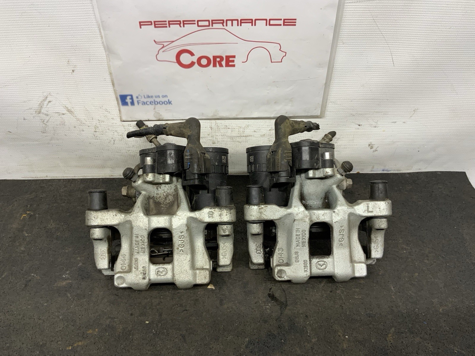 2020-2025 Mazda CX-30 CX30 AWD 2.5L Rear Brake Caliper Pair Left Right