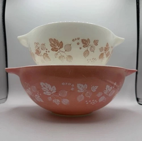 Vintage Pyrex Cinderella Mixing Bowls In The "Pink Gooseberry" Set of 2