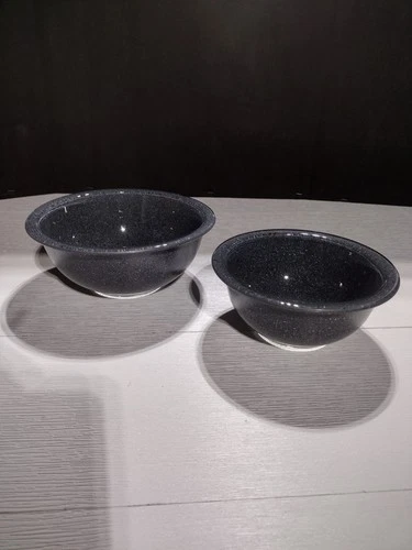 Vintage Pyrex "Granite" Pattern Mixing Bowls # 322, 323 Near Mint