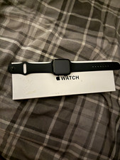 Apple Watch SE3 GPS 44mm Aluminium Midnight Sport Band M/L - Fantastic Condition