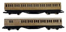 2x GRAHAM FARISH 'N' GAUGE RAKE OF 2 LNER TEAK MODEL COACHES UNBOXED