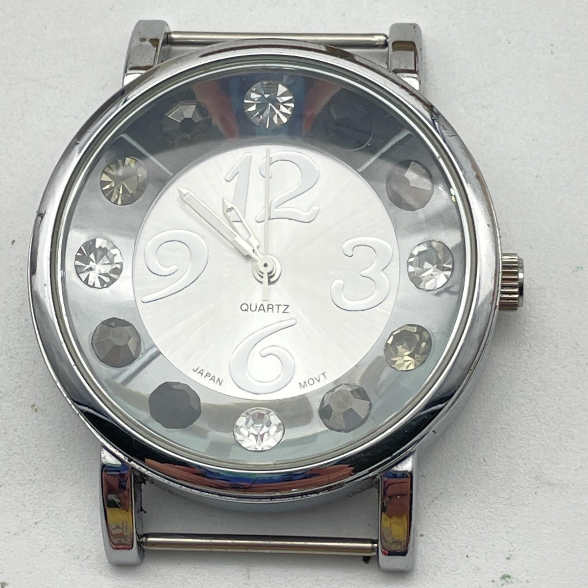 CHICOS Watch Face Silver Tone Crystal Quartz Japan Movement