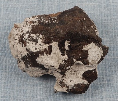 Canyon Diablo whole iron meteorite, 129 grams