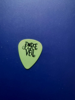 ((( PIERCE THE VEIL ))) guitar pick VERY RARE!!! #1