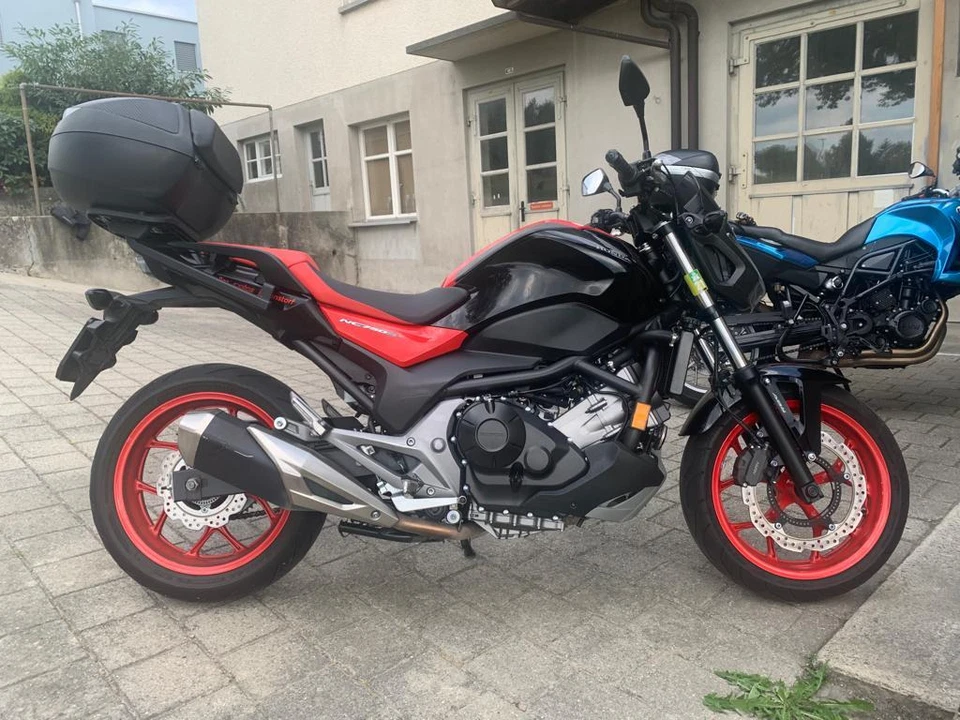 HONDA NC 750 SA ABS - Bild 4 von 4