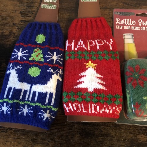 Christmas bottled sweaters for your cold beverages Lot Of 4 - Picture 3 of 3