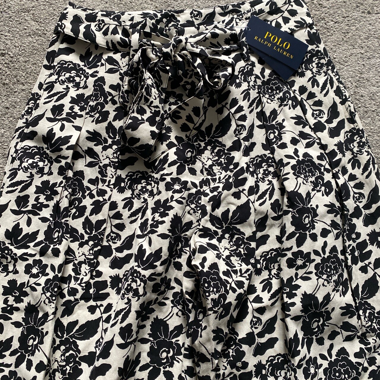 Ralph Lauren printed trousers with belt  Size 6  RRP £249 image 3