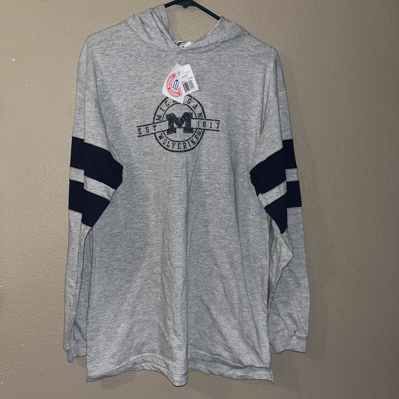 Picture 1 of 3