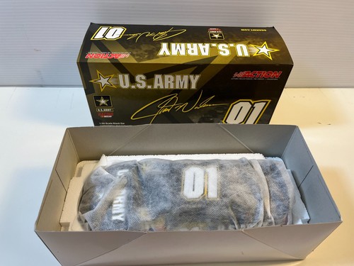 Jerry Nadeau #01 Army 2003 Grand Prix in 1/24 Scale Diecast by Action - Picture 4 of 7