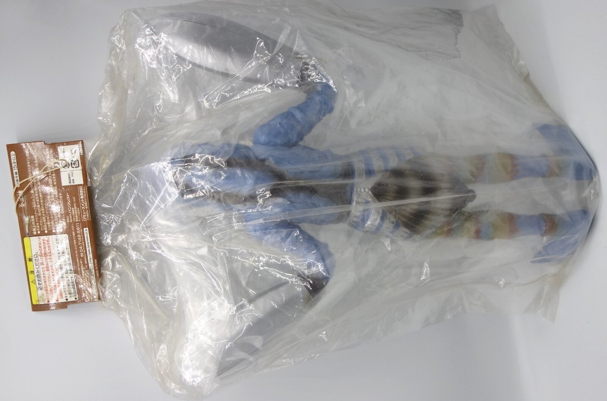 Figurine Ultraman Baltan Seijin Banpresto 2002 – Sofubi Japon – 35cm – Scellée