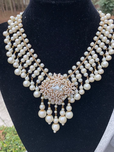 Vintage MIRIAM HASKELL Baroque Pearl Cluster Flower Dangle Bib Necklace