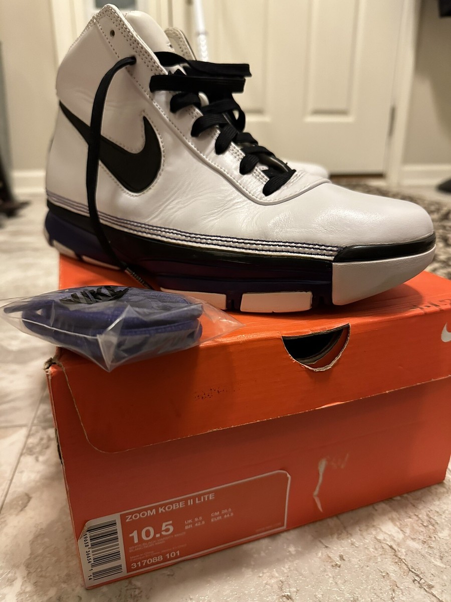 Nike Kobe 2 Lite - Size 10.5 2007 Black White Varsity Maize Nike Kobe 2 Lite - Size 10.5 2007 Black White Varsity Maize