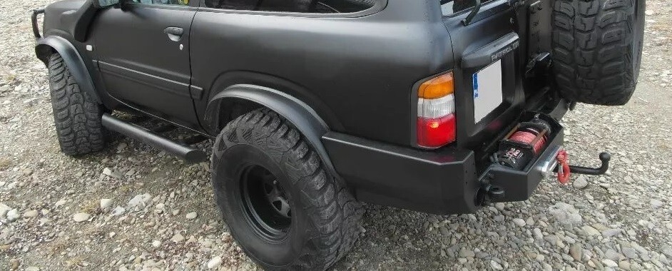 Autonet - Protezione Parafanghi Nera 3 Metri X 4.5 Cm in Gomma Flessibile per Auto Offroad - Miniatura 6