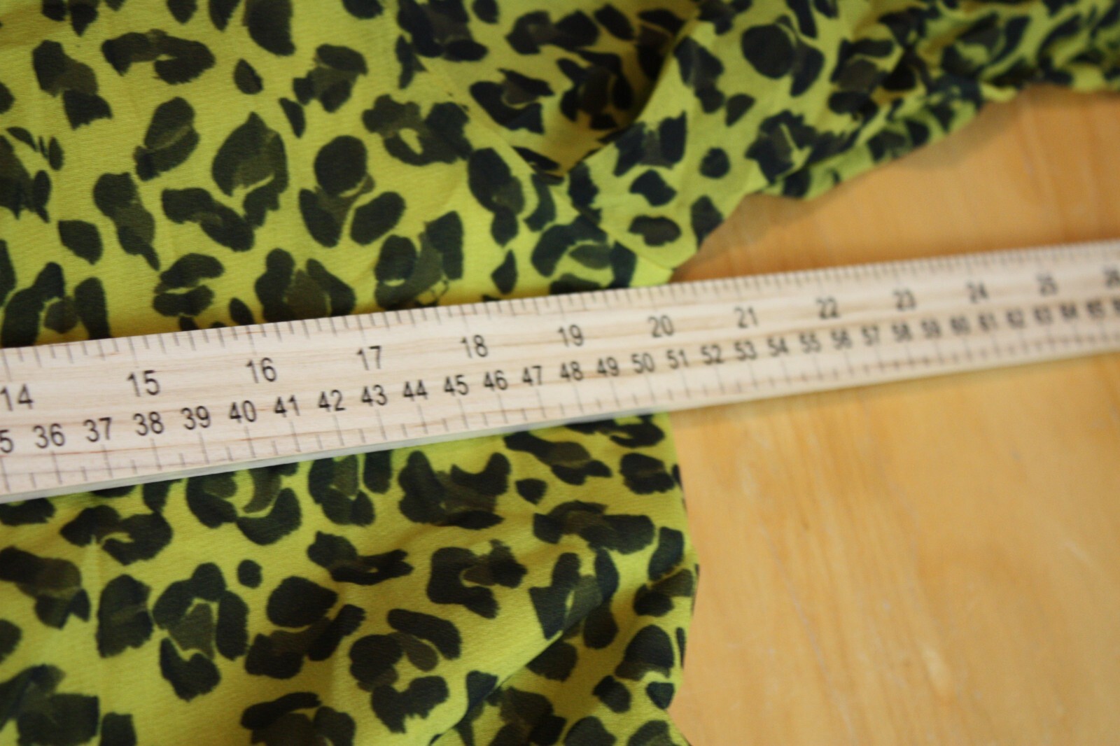 New York & Company Blouse Womens L Leopard-Print Puff-Sleeve Punk Retro Rock Y2K