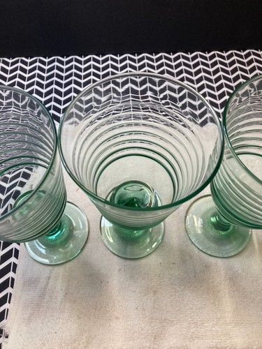 LIBBEY Set of 6 Vintage Sirrus Spanish Green Glass Water, Wine Goblets Ribbed - Picture 3 of 8